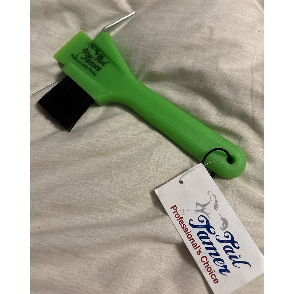 NEW Tail Tamer Economy Horse Hoof Pick & Brush‎
